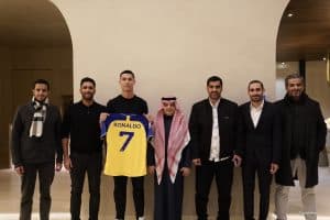 مدرب النصر السعودي عن تعاقد فريقه مع رونالدو: خارق للعادة
