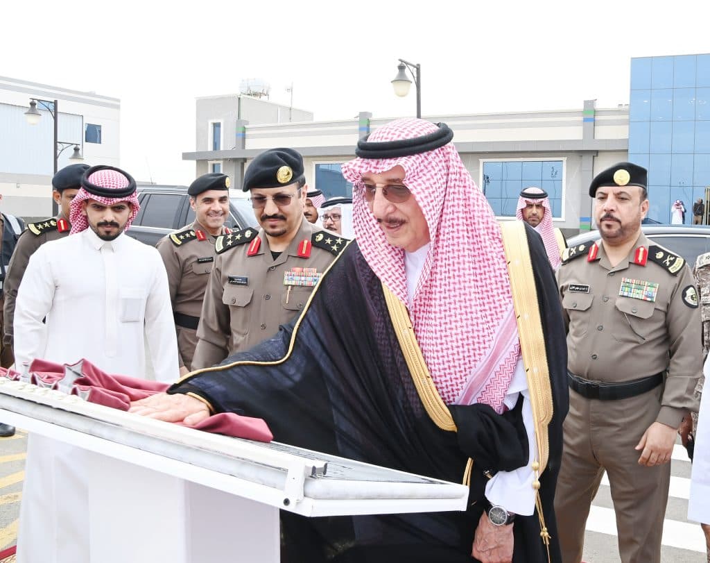 أمير جازان يفتتح مدرسة تعليم القيادة بالمنطقة