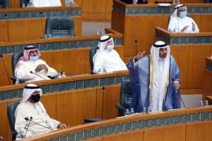 استقالة الحكومة الكويتية بعد خلافات مع مجلس الأمة
