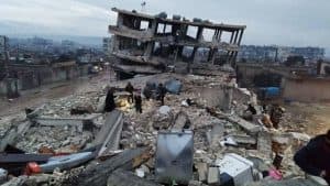في حصيلة غير نهائية.. زلزال “فجر الاثنين” يقتل ويصيب 2217 سوريًّا