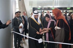 الأمير تركي الفيصل يفتتح المحطة الثانية لمعرض « الفيصل» بالعاصمة الفرنسية باريس