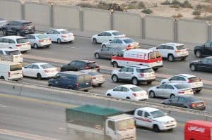 2000 ريال.. قيمة غرامة عدم إعطاء الأفضلية لسيارات الطوارئ أو تتبُّعها