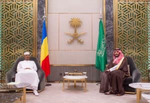 سمو ولي العهد يلتقي رئيس المجلس العسكري الانتقالي في جمهورية تشاد
