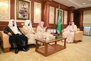 نائب أمير جازان يستقبل عدداً من أصحاب الفضيلة القضاة بالمنطقة
