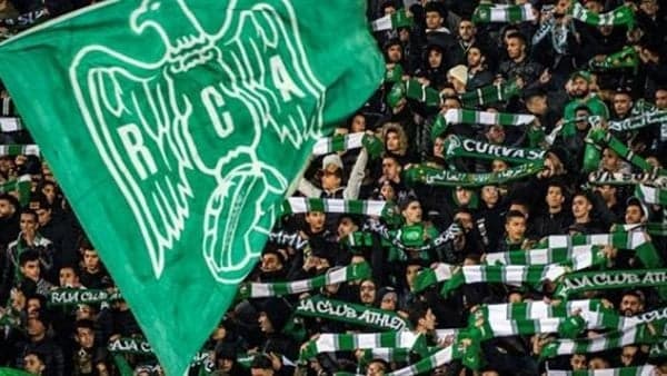التدافع والازدحام يقتلان مشجعة قبل انطلاق مباراة الأهلي المصري والرجاء المغربي أمس