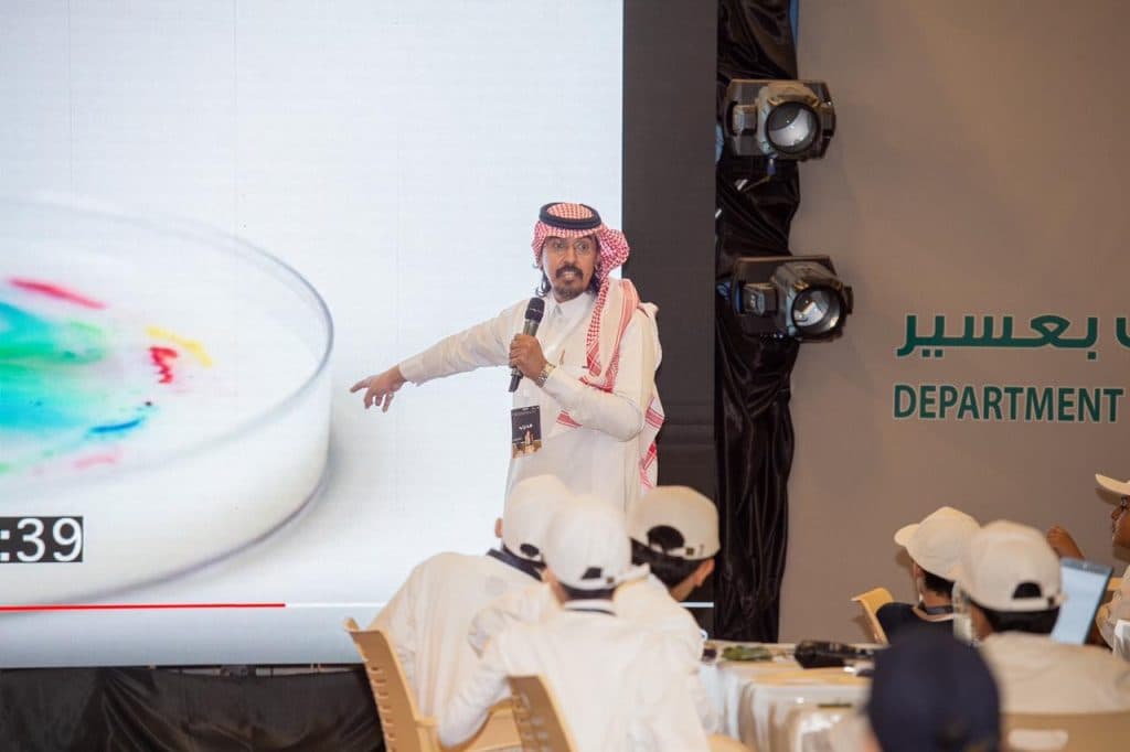 140 طالبا وطالبة من تعليم عسير يشاركون التجارب العلمية حول الفضاء
