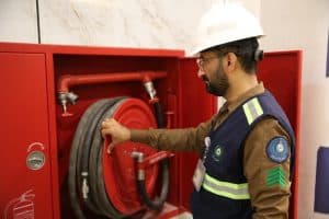 قوات الدفاع المدني بالحج تكثف أعمال الإشراف الوقائي على مساكن ضيوف الرحمن بالعاصمة المقدسة