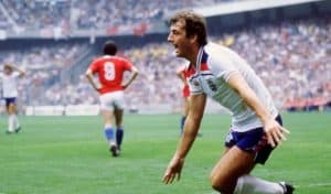 وفاة مهاجم منتخب إنجلترا السابق تريفور فرانسيس