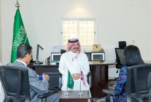 امير عسير يستقبل القنصل العام البريطاني