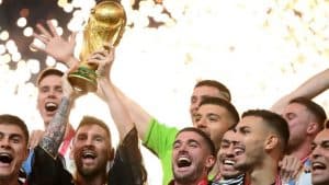 الأرجنتين تبدأ رحلة الدفاع عن كأس العالم