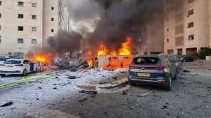 جراء هجوم صبيحة السبت.. قتلى الإسرائيليين قد يرتفع لألف قتيل.. و560 شهيدًا فلسطينيًا
