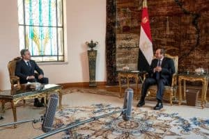 السيسي لبلينكن: الرد الإسرائيلي تحول إلى عقاب جماعي