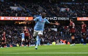 مان سيتي يسحق بورنموث بسداسية ويتصدر الدوري الإنجليزي