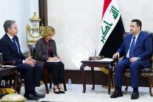 رئيس الوزراء العراقي يلتقي وزير الخارجية الأمريكي