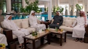 رئيس الإمارات وأمير قطر يبحثان تعزيز العلاقات والأوضاع في الأراضي الفلسطينية