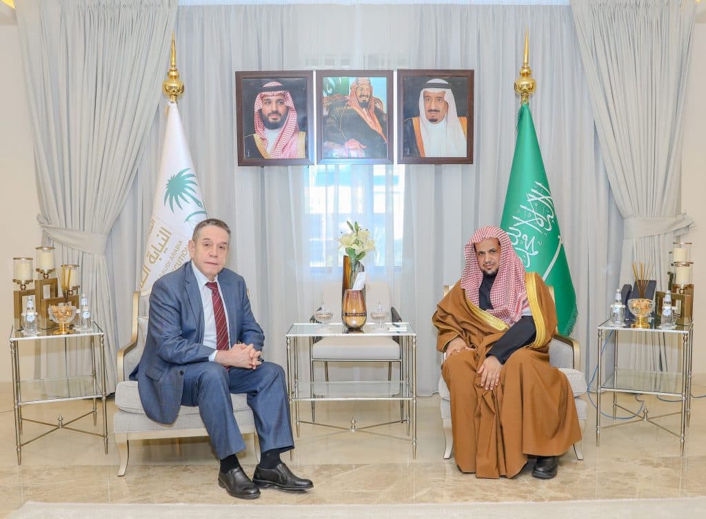 النائب العام يلتقي السفير الروسي لدى المملكة