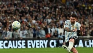 استبعاد ميسي من منتخب الأرجنتين بسبب الإصابة