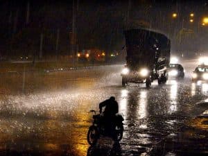 صواعق رعدية وأمطار غزيرة تقتل 29 شخصًا على الأقل في باكستان