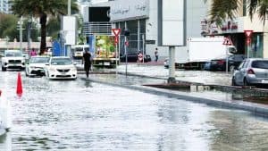 الإمارات تشهد أكبر كميات أمطار خلال 75‬‎ عاما
