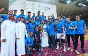 “طائرة الهلال” تُحلّق بكأس الدوري الممتاز