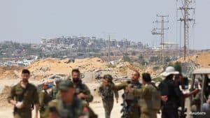الاحتلال الإسرائيلي يعلن تحرير 4 رهائن وسط غزة