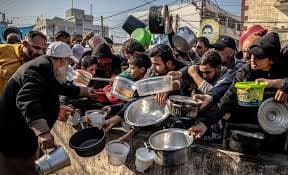 الهلال الأحمر الفلسطيني: 96% من سكان غزة يعانون من انعدام الأمن الغذائي