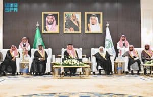 الجلسة الأسبوعية لأمير جازان تستعرض دور النادي الأدبي في تعزيز الحراك الثقافي بالمنطقة