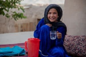 شراكة بين البنك الإسلامي للتنمية والصندوق الأممي للسكان واليونيسيف لتوفير المياه النظيفة في أفغانستان