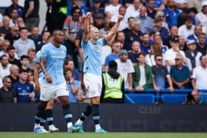 السيتي يبدأ مشوار الدوري بفوز ثمين على تشلسي