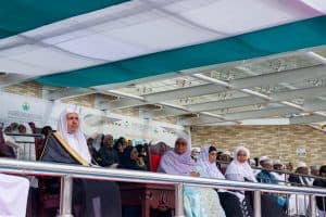 رابطة العالم الإسلامي تحتفي بالقرآن الكريم وحفظته