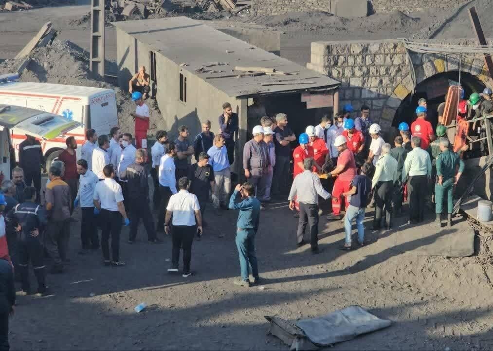 انفجار بمنجم فحم في إيران يقتل ويصيب 71 شخصًا على الأقل