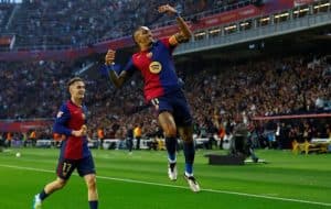 برشلونة يفوز على إسبانيول ويوسع الفارق مع الريال