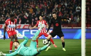 ليفاندوفسكي يقود برشلونة للفوز على ريد ستار بدوري الأبطال