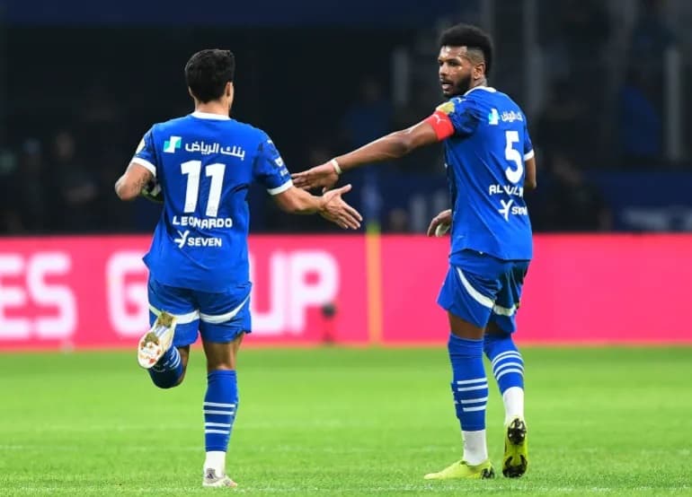 الهلال ينتزع فوزا ثمينا من الرائد في اللحظات الأخيرة
