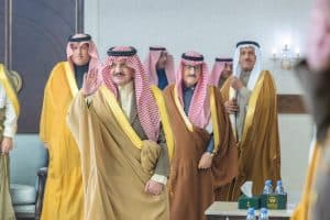 أمير الشرقية يكرّم الداعمين لسباق المنطقة الدولي السادس والعشرين للجري
