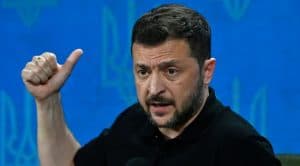 زيلينسكي يردّ على اهتمام ترامب بالمعادن النفيسة في أوكرانيا