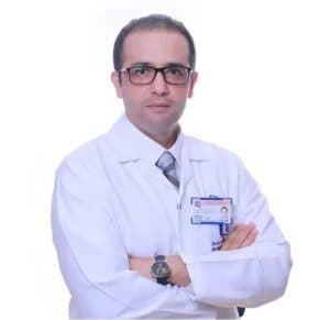 استشاري يحذر من تزايد مخاطر الإصابة بأمراض القلب والرئة لمخالطي المدخنين