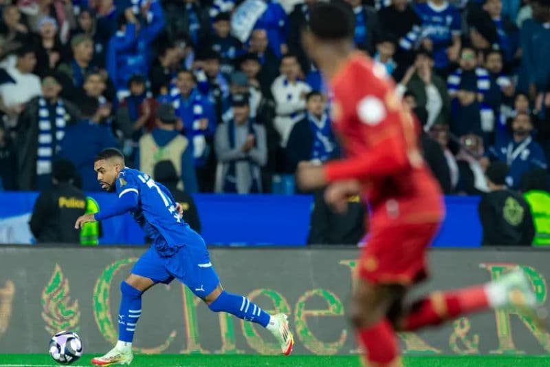تعادل ضمك مع ضيفه الهلال 2-2