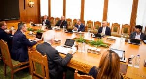 مصر تبلور موقفا يضمن “بقاء الفلسطينيين على أرضهم”