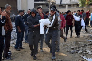 ارتفاع عدد الضحايا الإجمالي لـ48.453 شهيدًا.. إطلاق نار كثيف وقصف جوي إسرائيلي يصيب 10 فلسطينيين بقطاع غزة