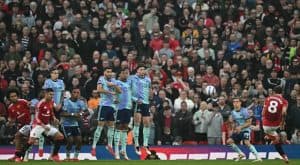 تعادل أرسنال ومان يونايتد يقرّب ليفربول من حسم الدوري