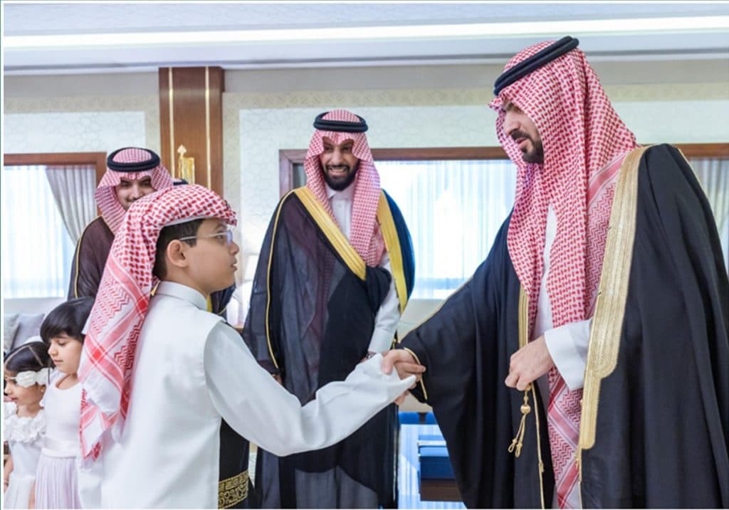 يتيم