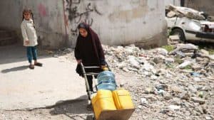 استشهاد 5 فلسطينيين في قصف الاحتلال الإسرائيلي وسط قطاع غزة
