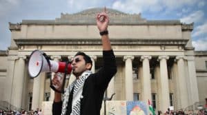 سلطات الهجرة الأميركية تطلق سراح طالب فلسطيني