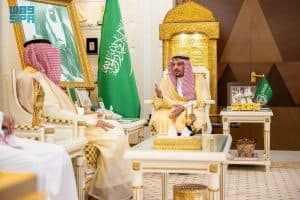 أمير القصيم يطّلع على جهود فرع الهلال الأحمر بالمنطقة