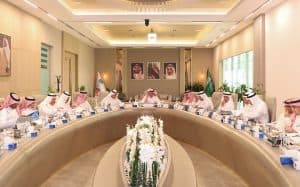 برئاسة الأمير د. عبدالعزيز بن عيّاف.. مجلس أمناء جامعة الأمير سلطان يقر تأسيس كليتي الطب وعلوم الفضاء والطيران ويعتمد حزمة من القرارات التطويرية
