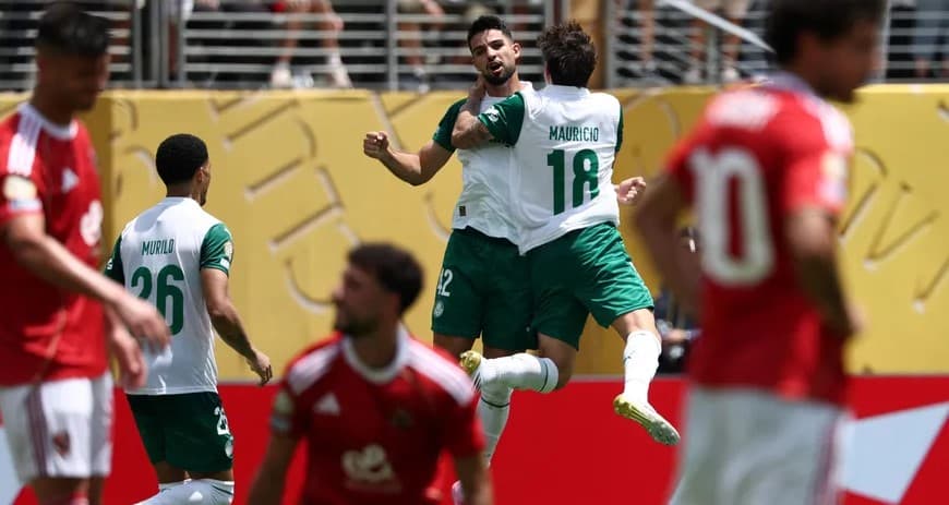 بالميراس البرازيلي يفوز على الأهلي المصري بثنائية في مونديال الأندية