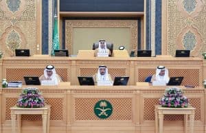 الشورى” يطالب بمراجعة تسعيرة تذاكر الطيران الداخل