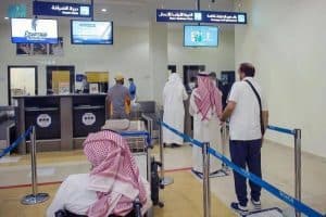 أكثر من 215 ألف إجراء صحي في مركز المراقبة بمطار الأمير نايف