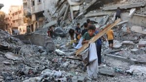 استشهاد 35 فلسطينيًا في قصف الاحتلال الإسرائيلي على قطاع غزة